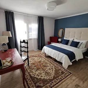 Vogue 23 Boutique In Guest house